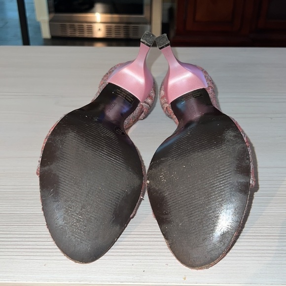 BCBG lWoman’s open toe paisley and beaded high heels Size 8.5 - Picture 9 of 10